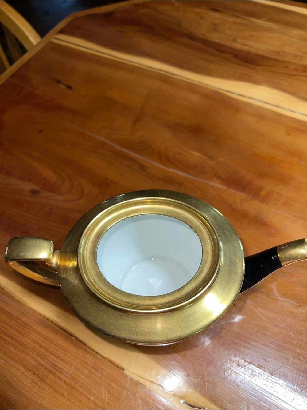 Vintage Noritake Art Deco Black and Gold Ceramic Teapot with Metallic Accents - Picture 5 of 9